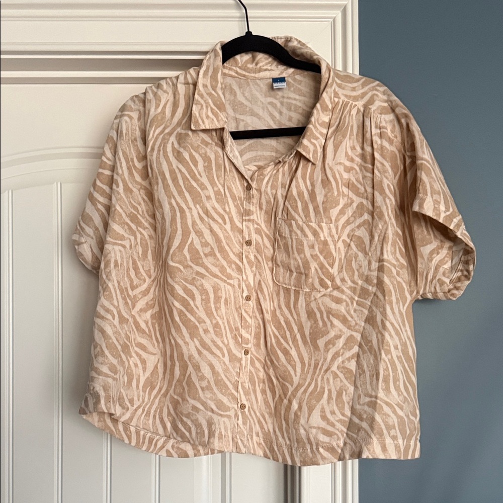 Old navy zebra print loose fit top.